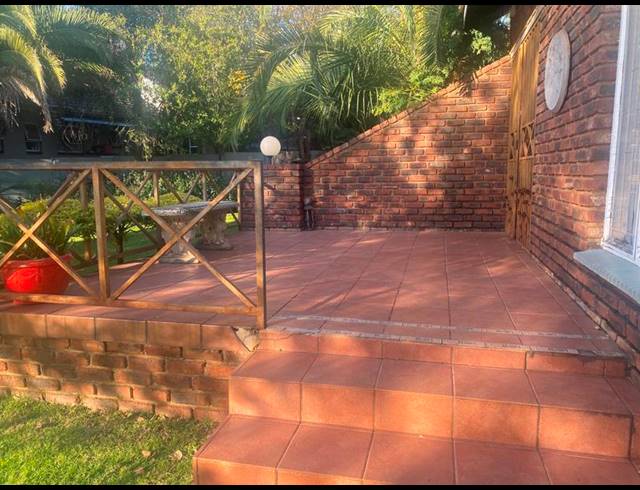 5 BEDROOM HOUSE FOR SALE IN KANONKOP